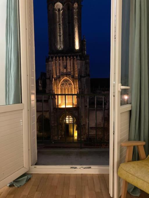 Appart 90M2 Lumineux, Centre, Vue Eglise Penchee Caen Kültér fotó