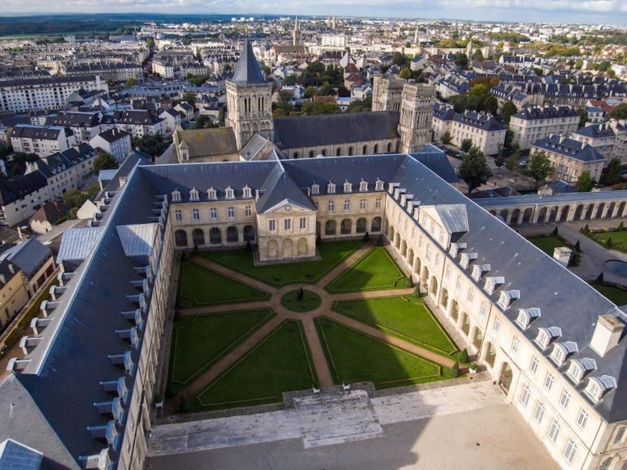 Appart 90M2 Lumineux, Centre, Vue Eglise Penchee Caen Kültér fotó